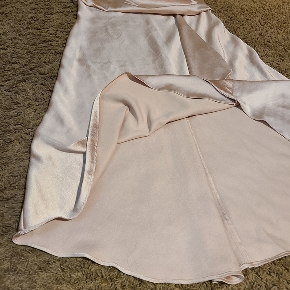 Taylor satin champaign color dress size 14P - Picture 12 of 15